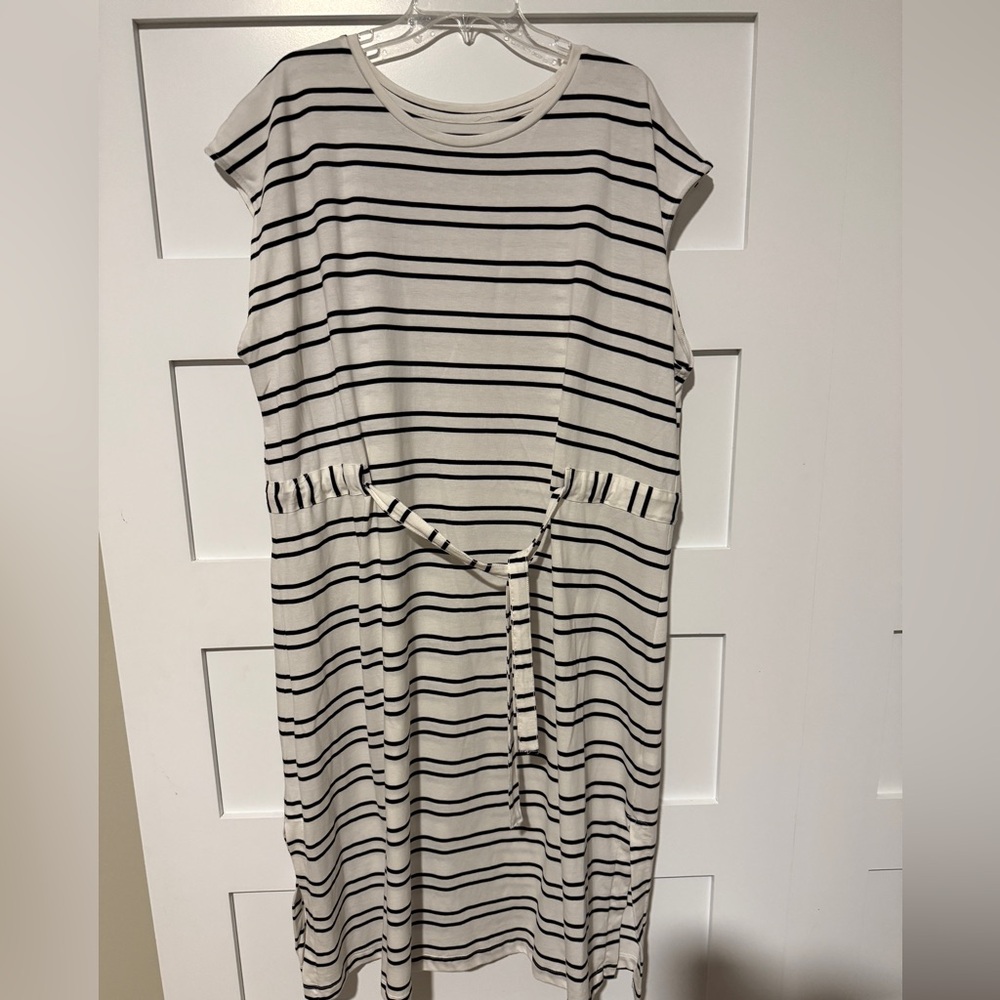 Sonoma Striped Midi Dress - Black and White - Picture 2 of 4
